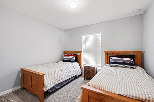 Building Photo - 3217 NW 3rd Ave