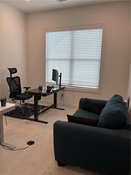 Building Photo - 3660 Andover St