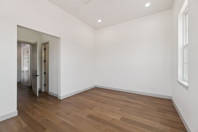 Building Photo - Natural Soul, Modern Flow, Your Boho Escape Awaits!