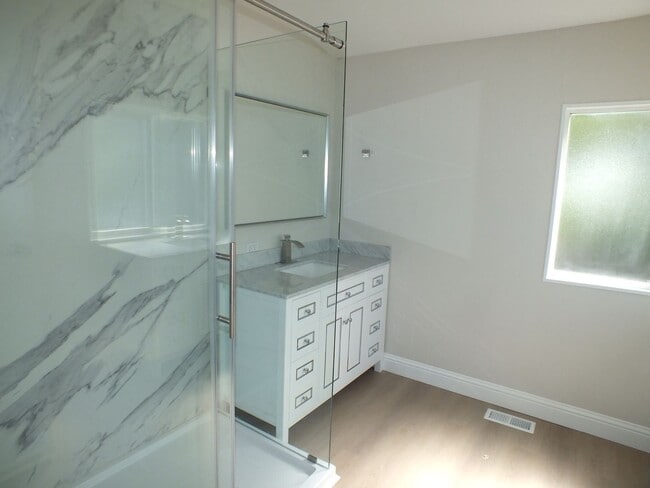 Building Photo - Rescue 4/3 retreat - includes separate cottage/office, 2 garage bays, RV pad and 5 acres with Sie...