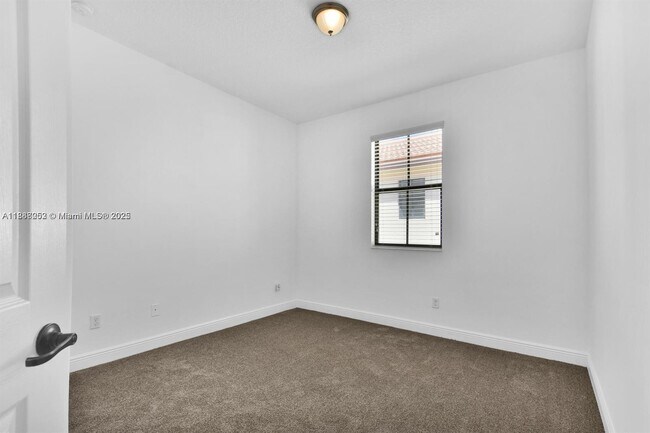 Building Photo - 8354 NW 39th Ct