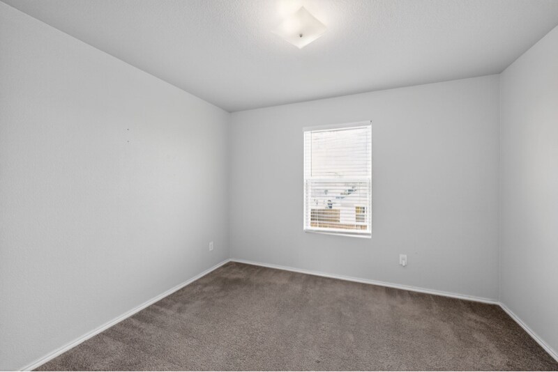 Building Photo - 605 Mayfield Dr