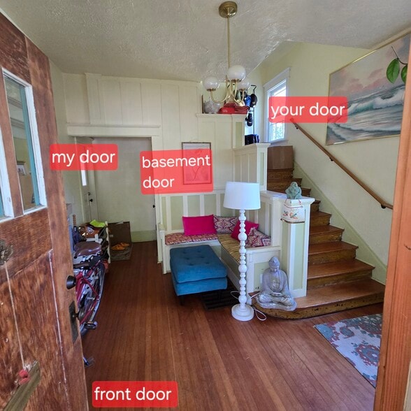 Shared common entry area - 555 N Simpson St