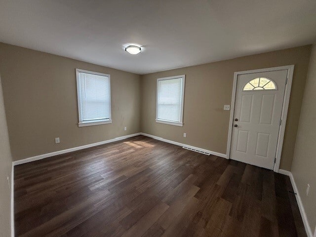 Building Photo - 7019 Manette Dr