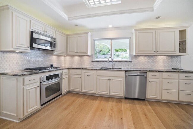 Building Photo - 1702 Crested Butte Dr