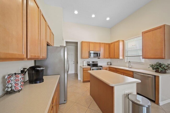 Building Photo - 1423 SE Legacy Cove Cir