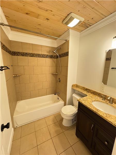 Building Photo - 502 E 66th St