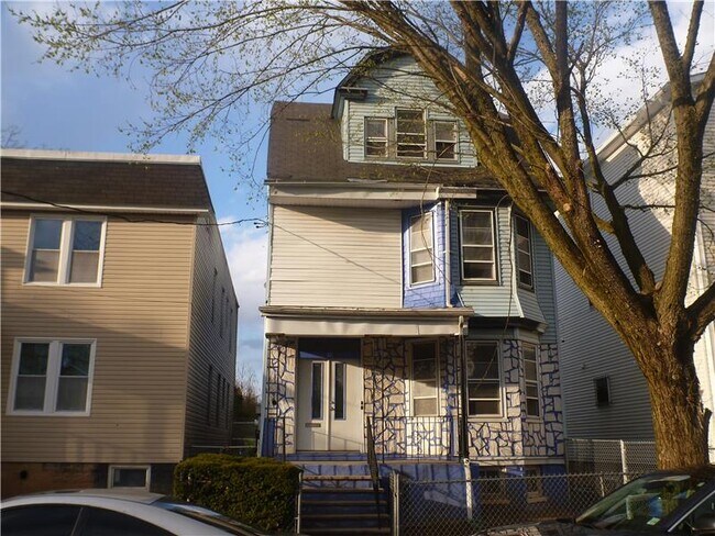 Building Photo - 81 Rose Terrace