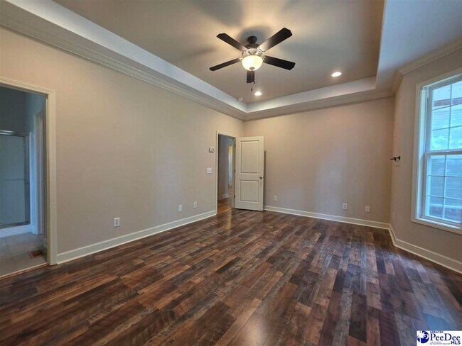 Building Photo - 995 Maggie Way
