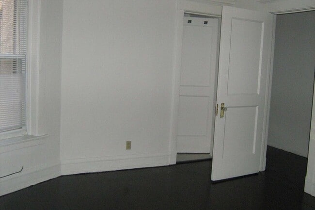 Floorplan - 918 E. Hyde Park Boulevard
