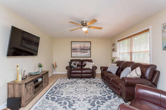 Building Photo - Spacious 4-Bedroom Home in Massanutten Resort