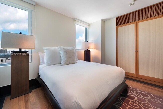 Building Photo - 101 20th St