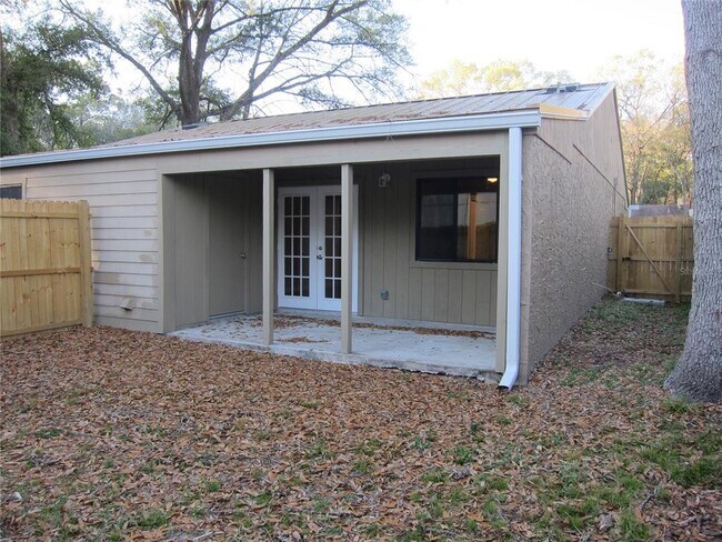 Building Photo - 7019 SW 21st Ln