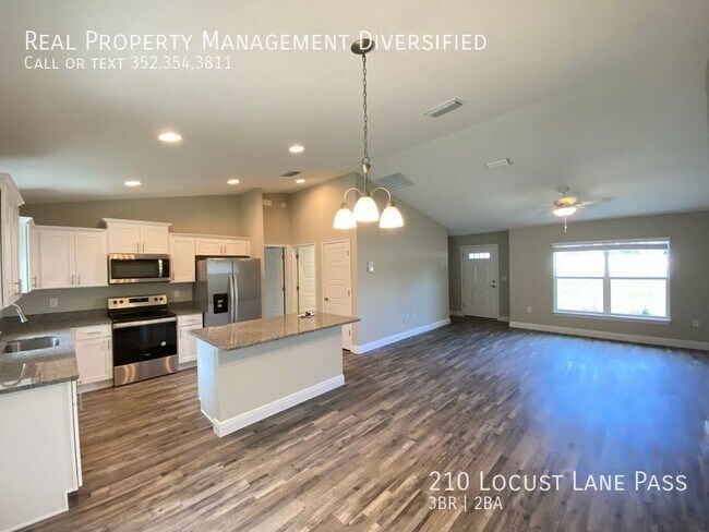 Building Photo - 210 Locust Lane Pass