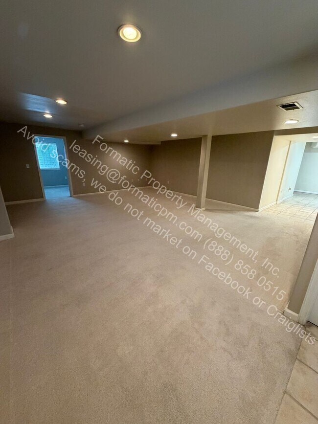 Building Photo - 7305 E Cedar Pl