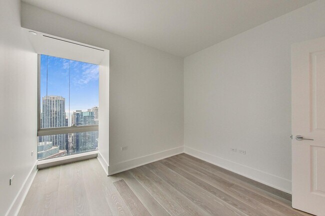 Building Photo - 363 E Wacker Dr