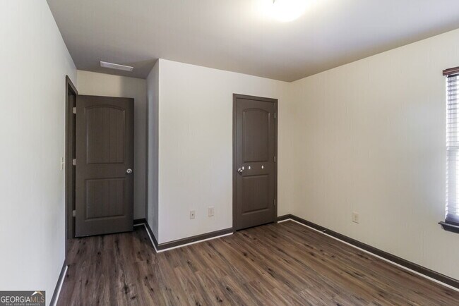 Building Photo - 3365 Ivey Ridge Rd NE