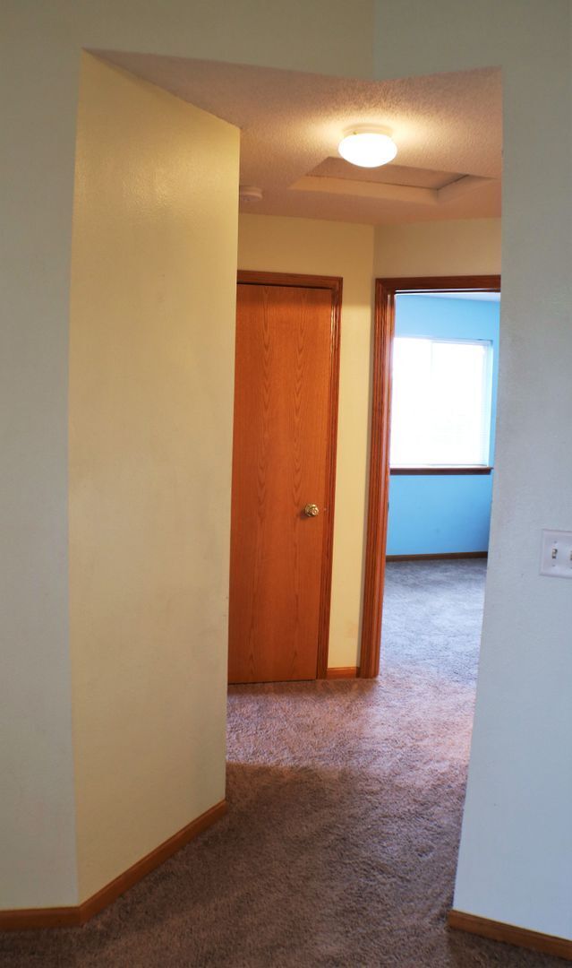 Building Photo - $1,210 | 2 Bedroom, 1 Bathroom Condo | Sublease | Pet Friendly* | Available for an Immediate Move...