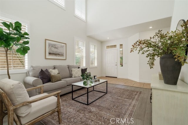 Building Photo - 570 Shadow Ln