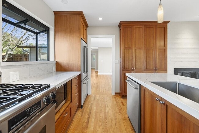 Building Photo - 3274 Todd Way