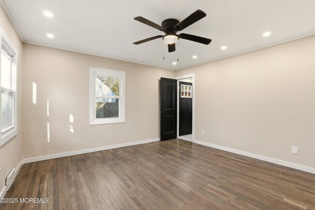 Building Photo - 22 Oak Ridge Pkwy