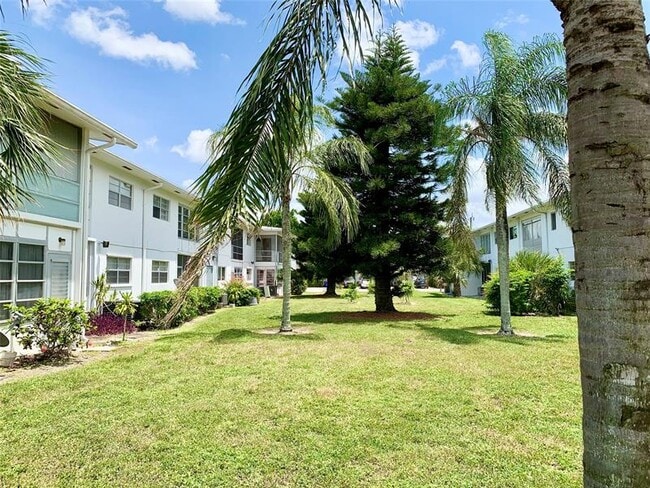Building Photo - 6550 Winfield Blvd