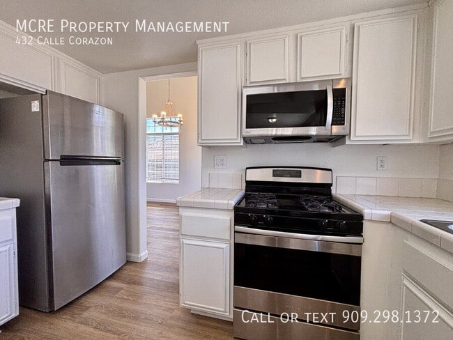Building Photo - 432 Calle Corazon