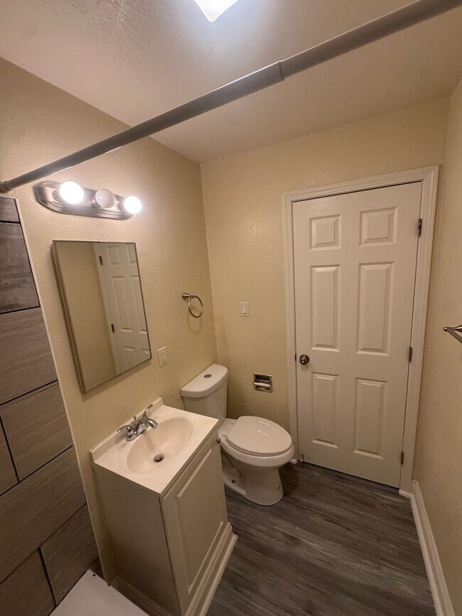 Building Photo - Welcome to SkyView Villa & Somerset Apartm...