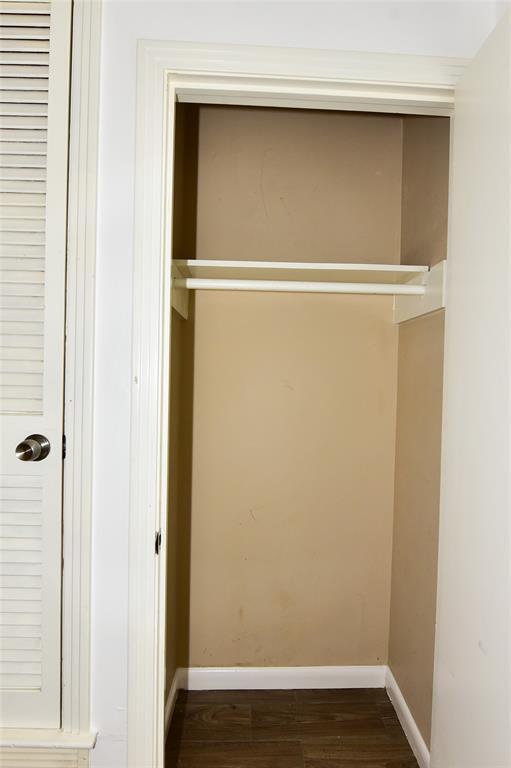 Building Photo - 7605 Carriage Dr