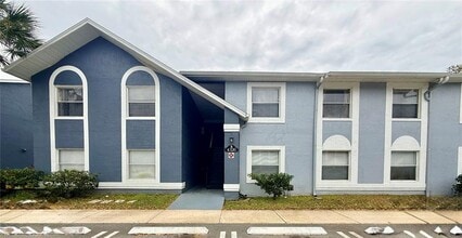 Building Photo - 4326 Pershing Pointe Pl