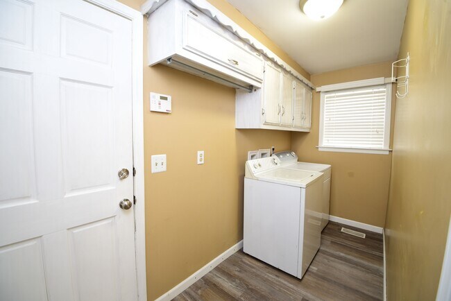 Building Photo - 7811 South College Ave E