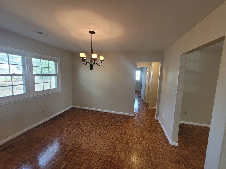 Dining Room - 181 Windsor Castle Dr