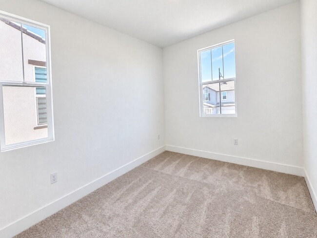 Building Photo - 4825 Badger Crk Ct