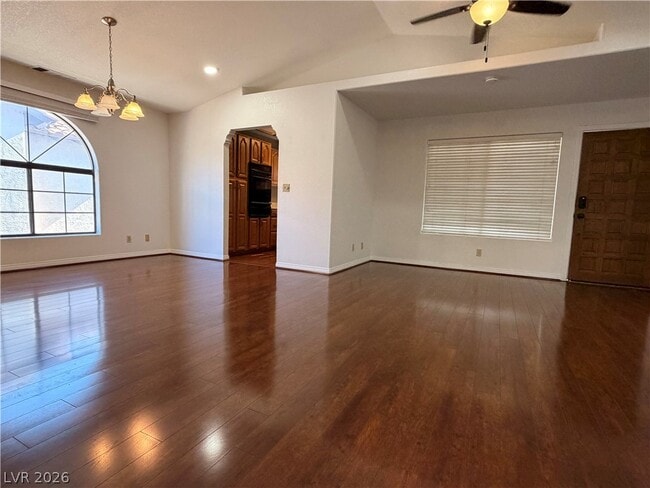 Building Photo - 1411 Santa Margarita St