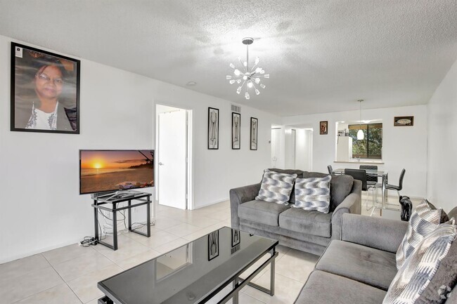 Building Photo - 8592 W Sunrise Blvd