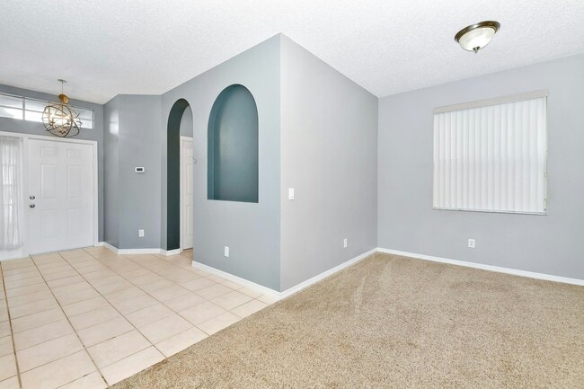 Building Photo - 3449 Foxcroft Cir