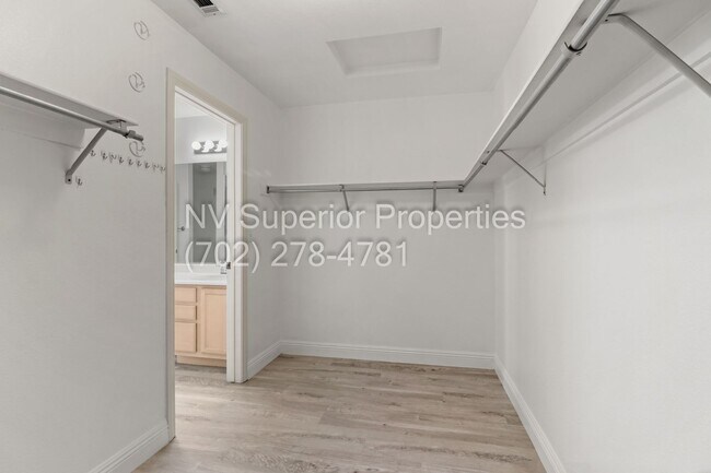 Building Photo - 2900 Soda Creek Ln
