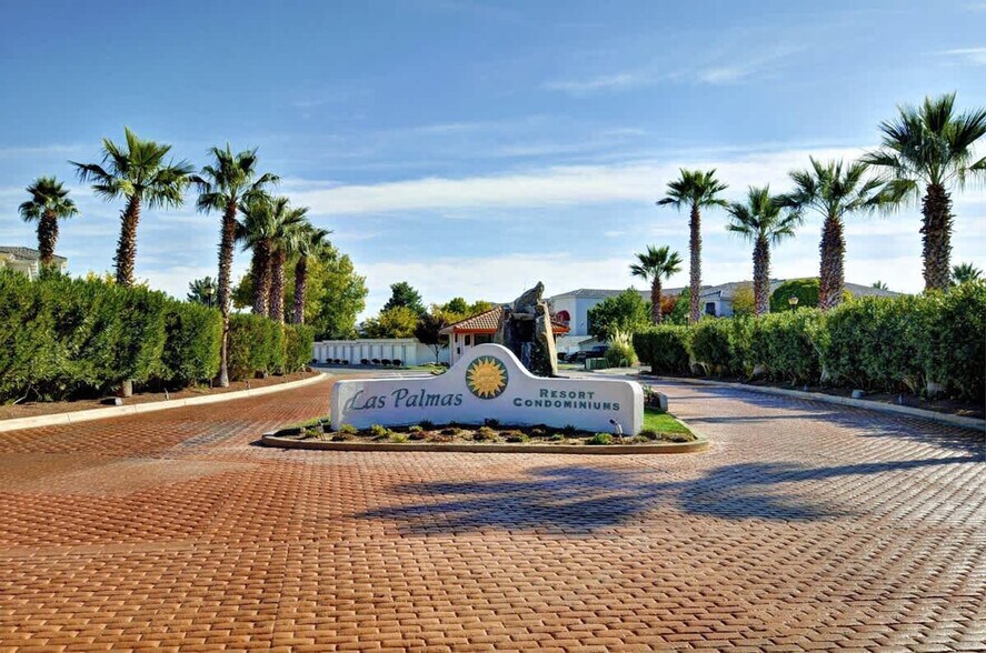 Building Photo - 1845 W Canyon View Dr