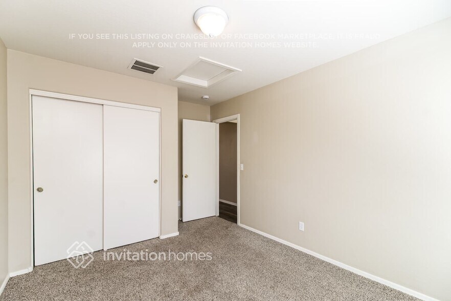 Building Photo - 19464 N Smith Dr