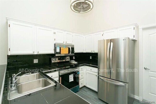 Building Photo - 9617 W Chatfield Ave