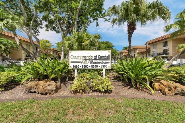 Building Photo - 8550 SW 109th Ave