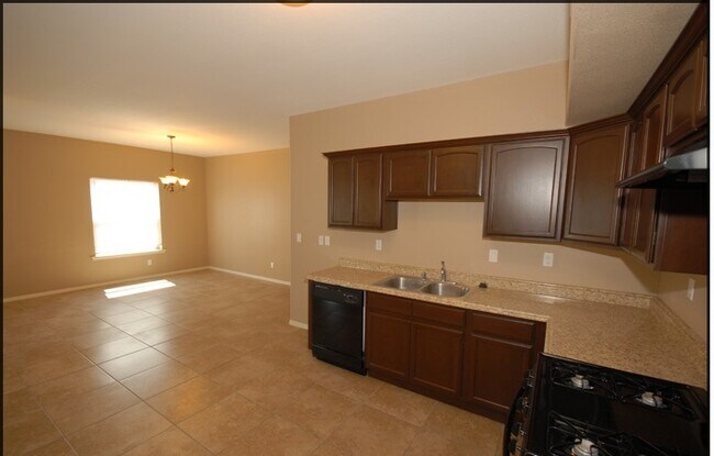 Building Photo - 14302 Pancho Gonzalez Ct