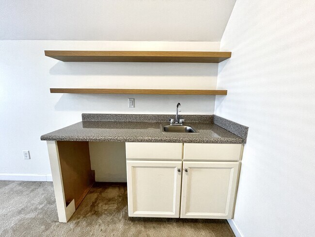 Building Photo - 126 Watchmen Ln