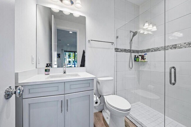 Building Photo - 5256 Beckman Ter
