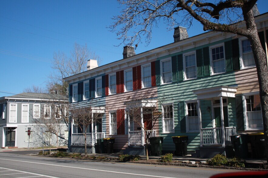 Primary Photo - 426 Price St
