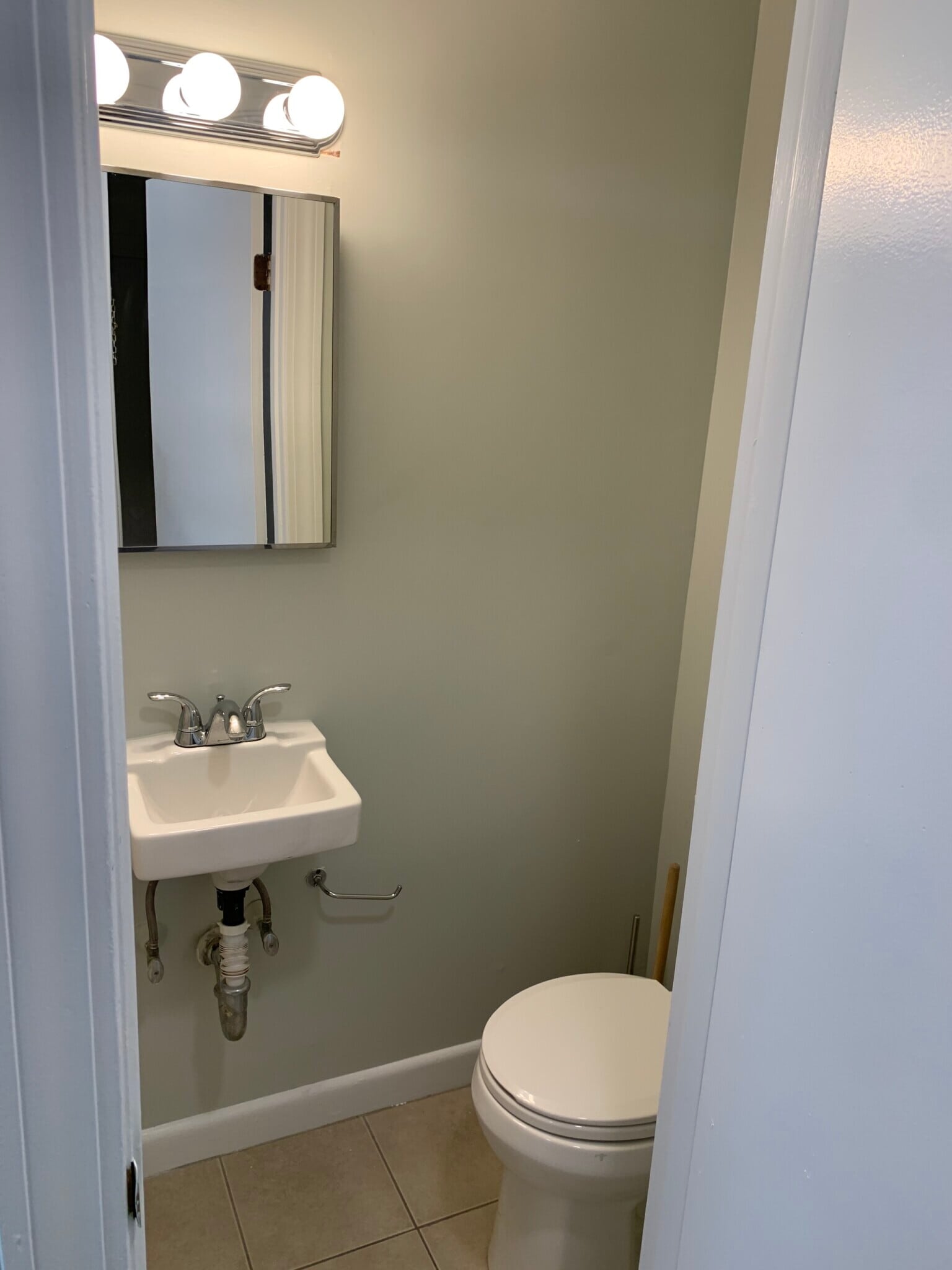 *Pictures are representative samples of the advertised unit. In some cases, the actual units you tou - 510 Beacon St