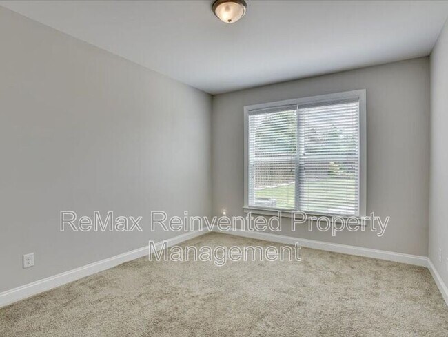 Building Photo - 314 Bella Rose Dr