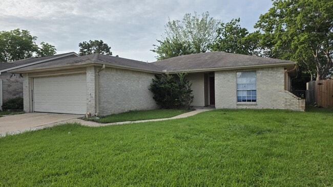 Building Photo - 5150 Prairie Ridge Rd