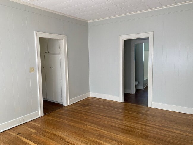 Building Photo - Highland 3BR/1BA by Centenary College