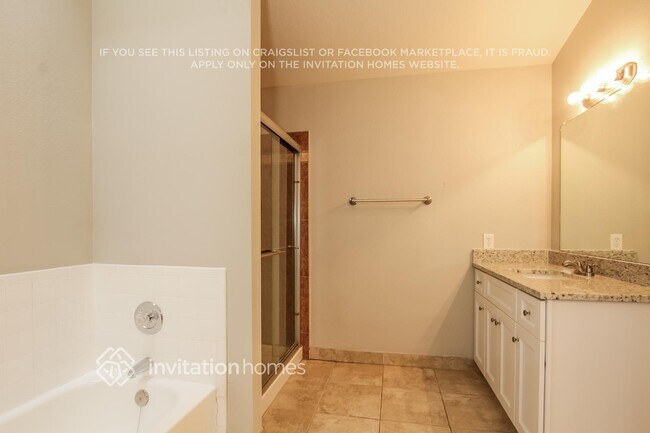 Building Photo - 1502 E Rosemonte Dr